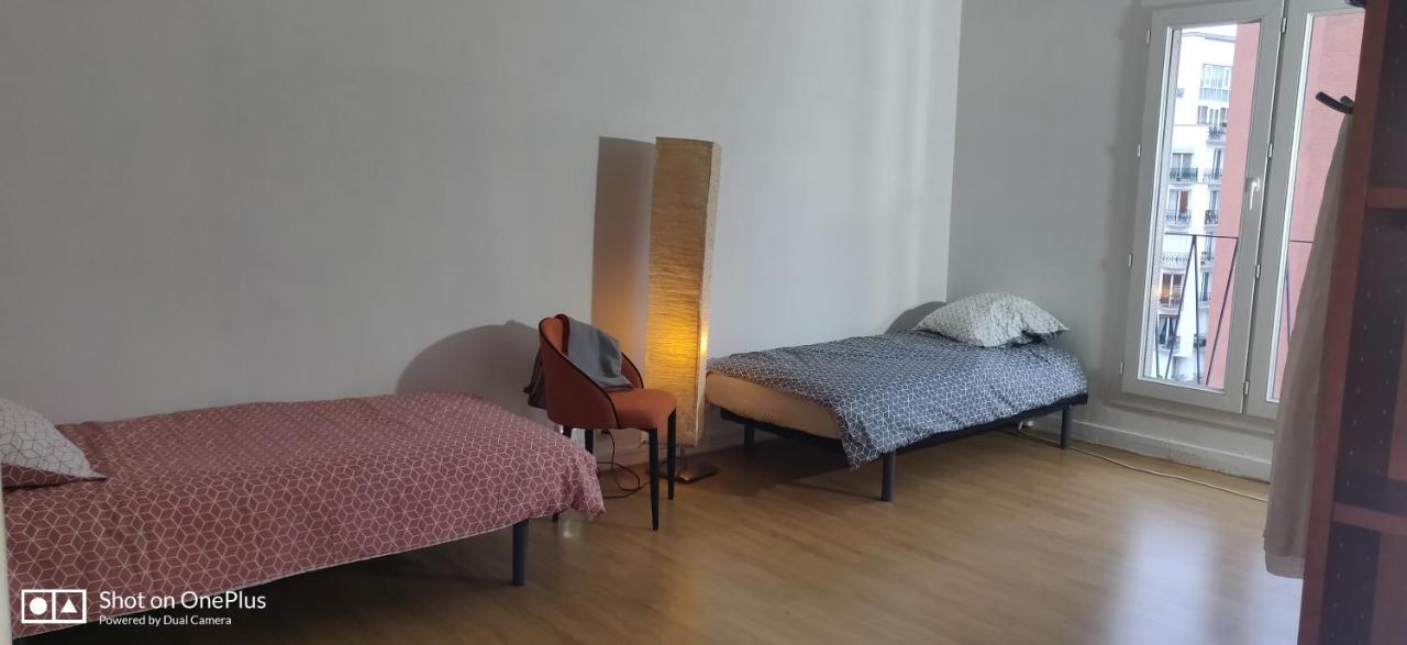 Appartement Grand Avec Terrasse, Paris12 *